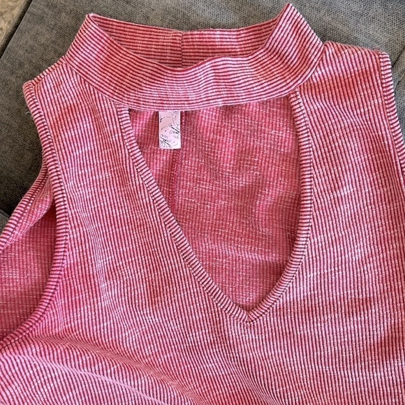 Alya Halter Dress | SIZE S - Picture 5 of 5